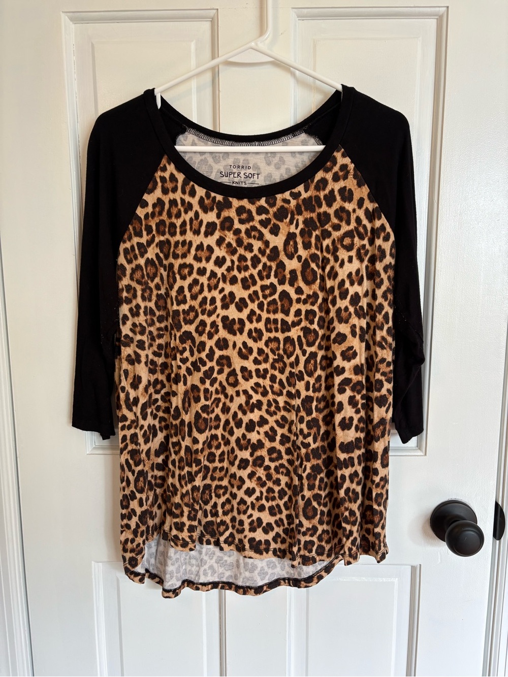 torrid Black & Tan Leopard Raglan Long Sleeve Top